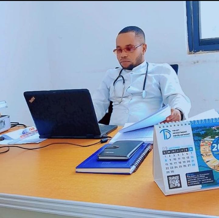 Dr KUENDA ERIC